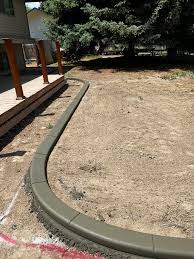 Concrete curb project by FRS Seattle